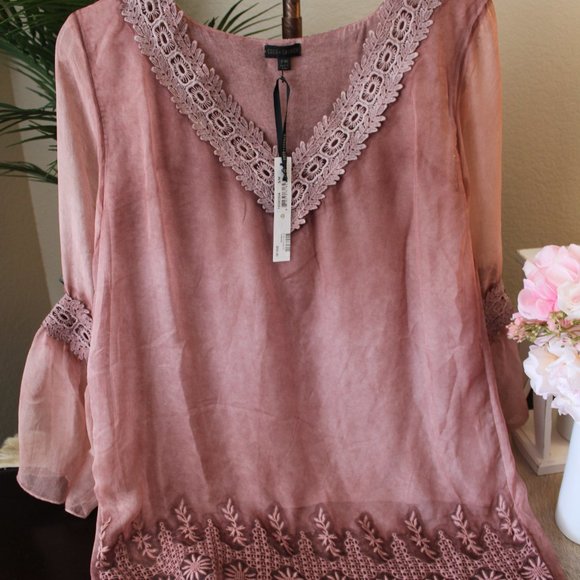 Coco + Carmen Tops - Coco + Carmen Rose Lace Top